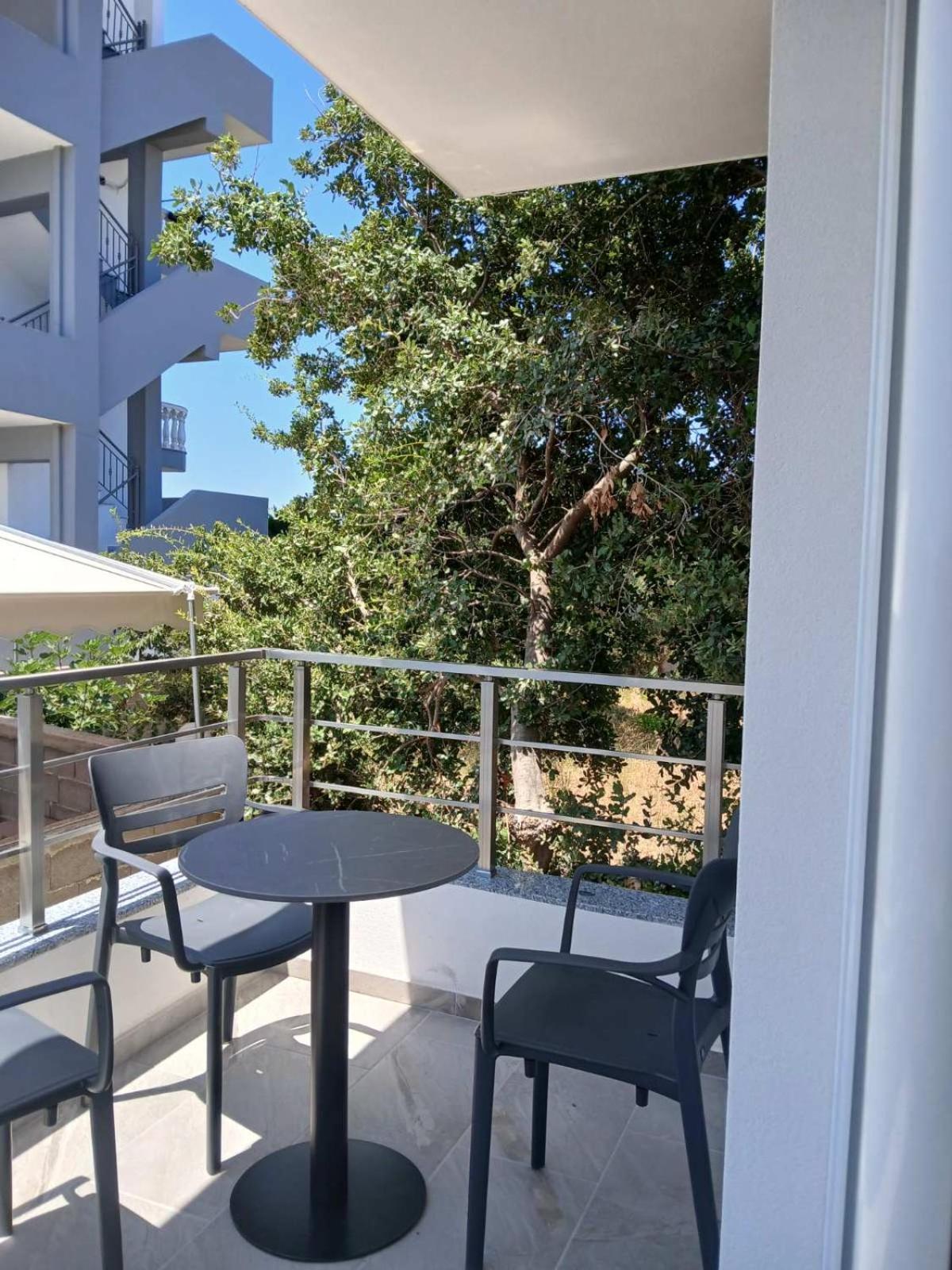 Eribela Hotel Ksamil
